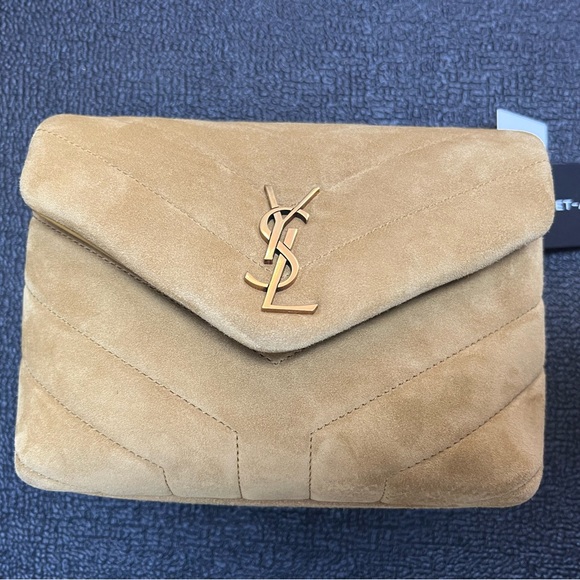 SAINT LAURENT
Loulou Toy quilted suede shoulder bag Yellow Color Brand New - Picture 6 of 8